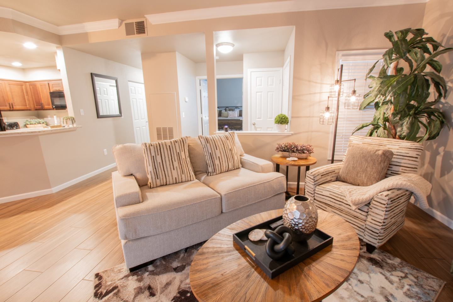 Lake Forest Image 11