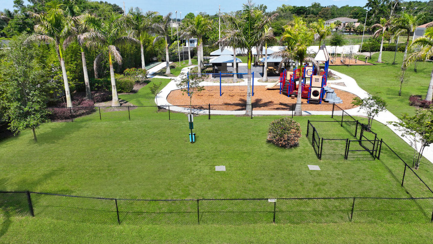Woodlake Villas Image 5