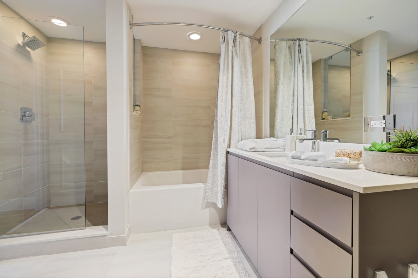 Pacifica Image 11