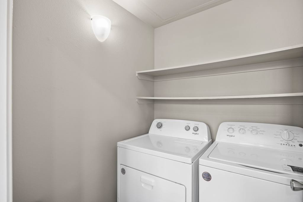 Waters Edge Apartment Homes Image 43