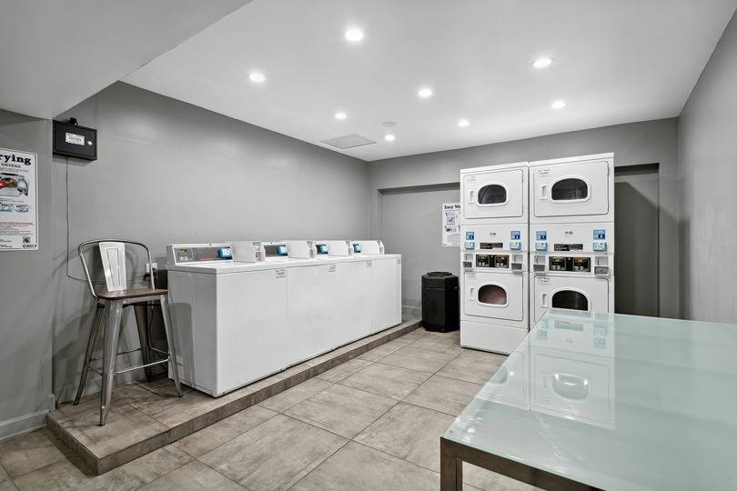 Renew MidTown Image 17