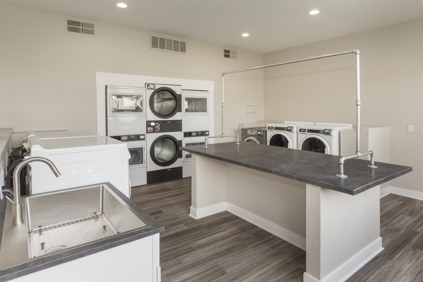 Cottonwood Terrace Image 16