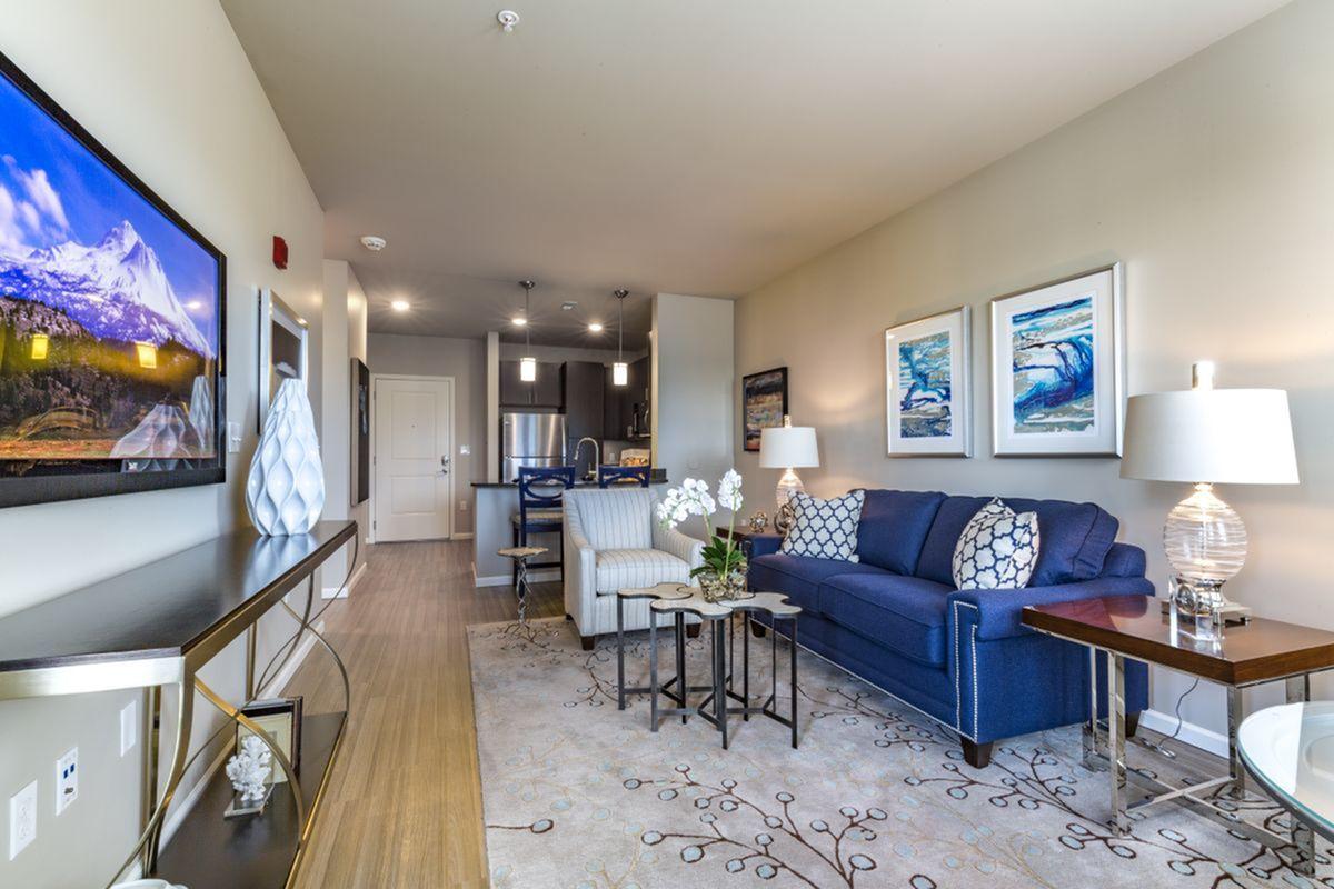 Alinea Town and Country Image 7