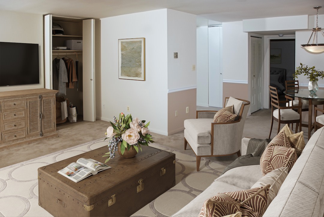 Steward Manor Image 2