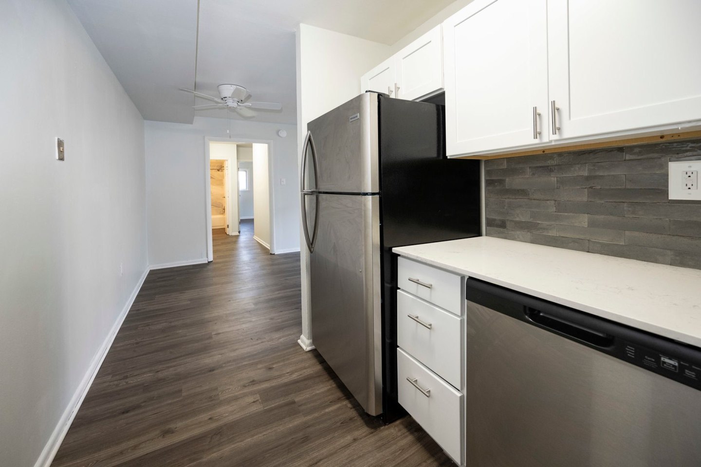 Tomlinson Court Apartments Image 9