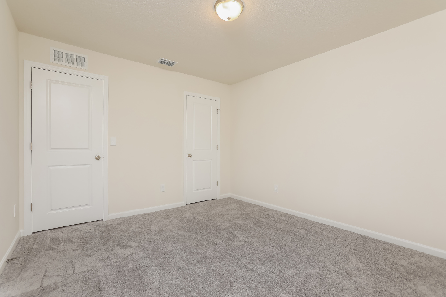 Lincoln Oaks Image 21