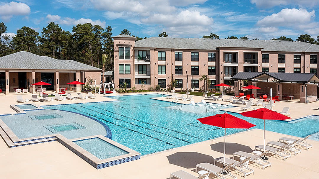 Imperial Oaks Square Image 15