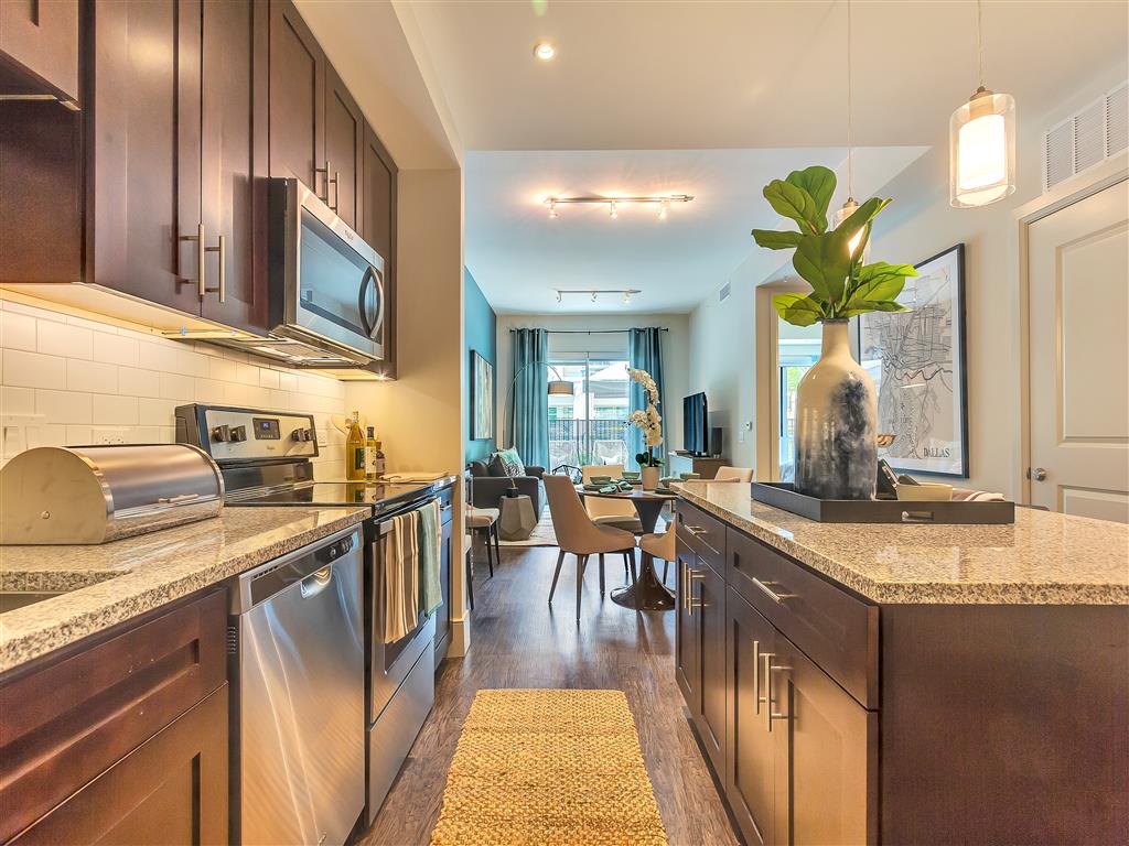 Preston Hollow Village Image 14