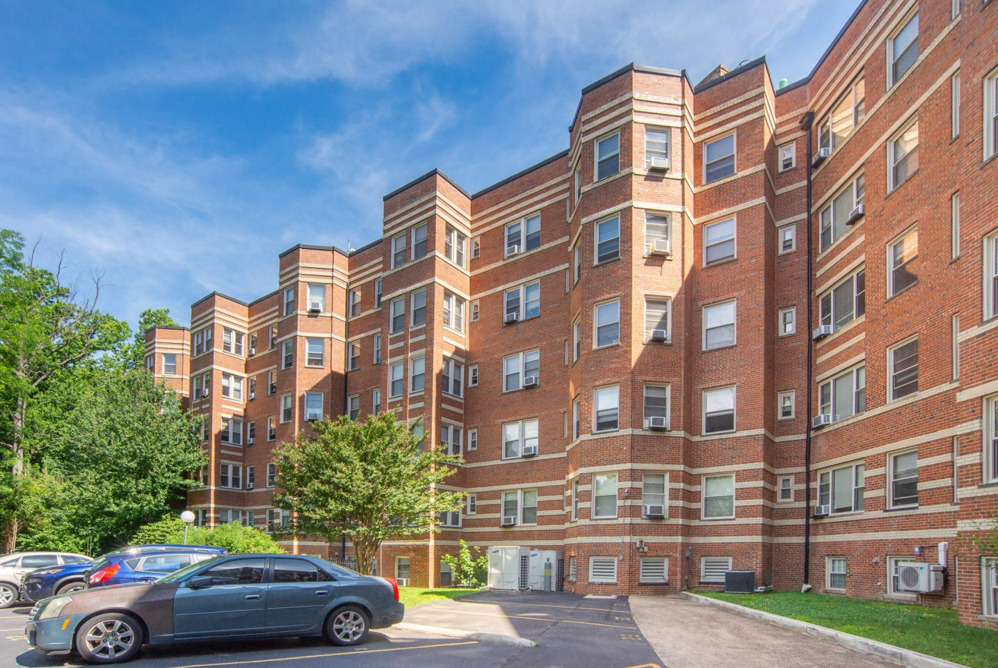 Sedgwick Gardens Image 17