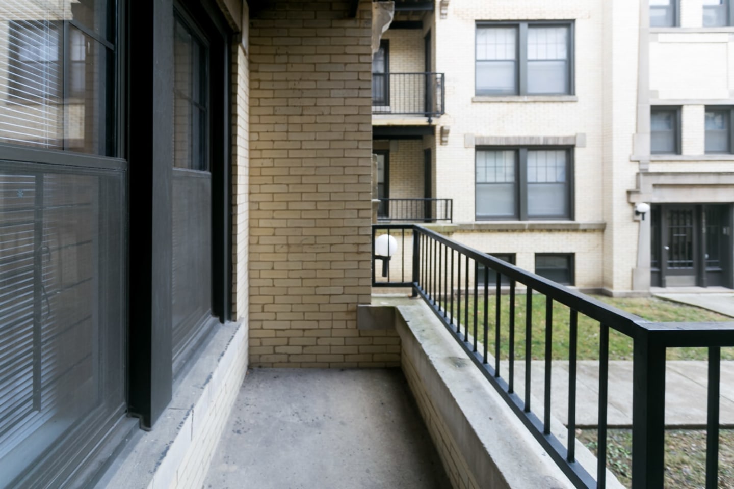 5411-5421 S. Ellis Avenue Image 10
