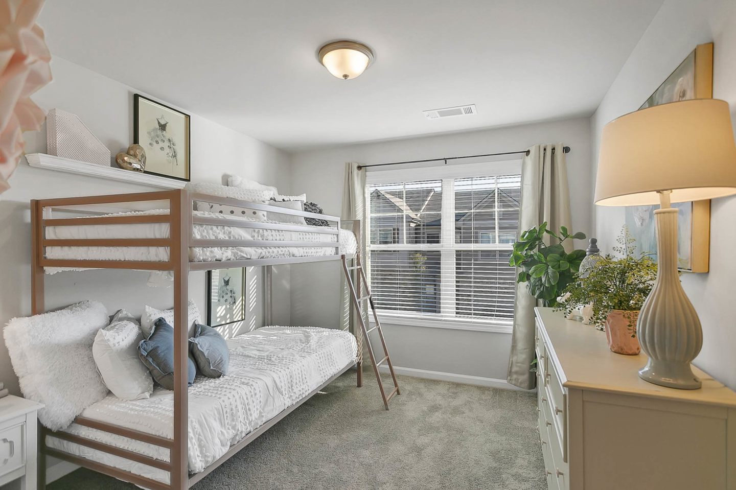 Residences at the Bluffs - Homes for Rent Image 9