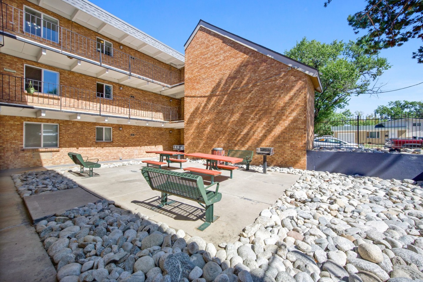 Quari Street Apartments Image 20