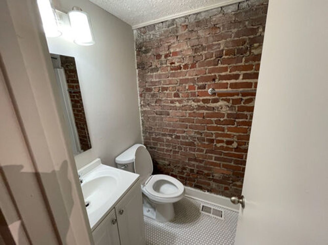 Highland Oaks Image 19