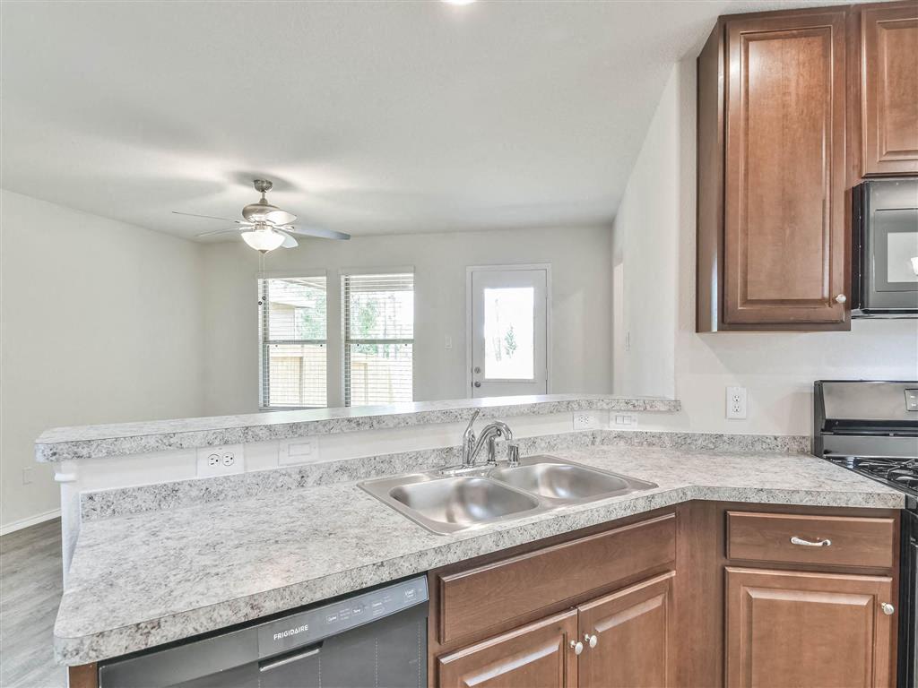 The Village at Caney Mills Image 34
