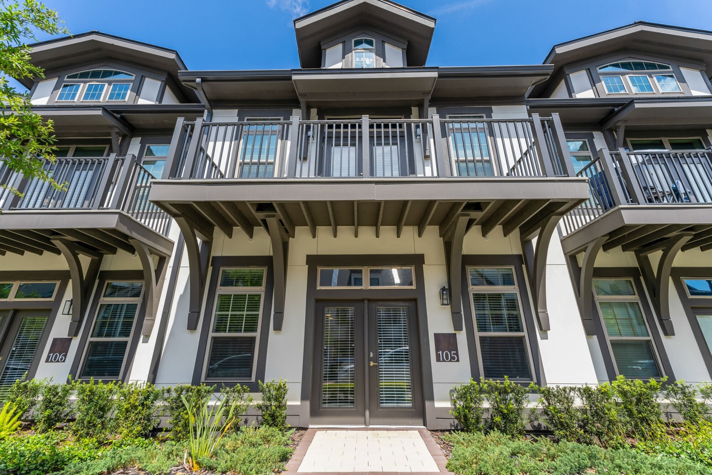 The Row Waterside Apartments Image 4