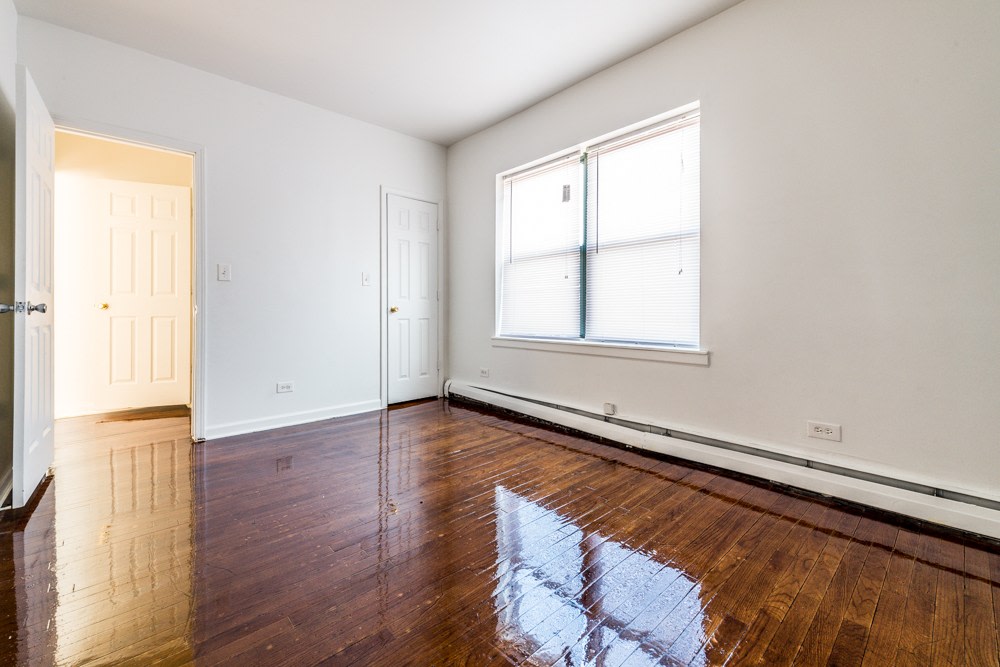 543 W 74th St Image 17