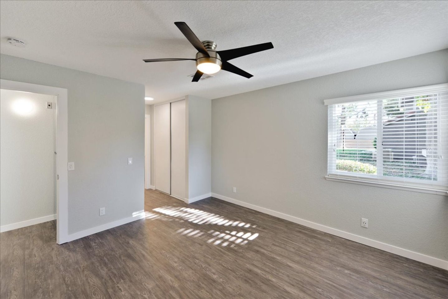 The 3900 Apartment Homes Image 9