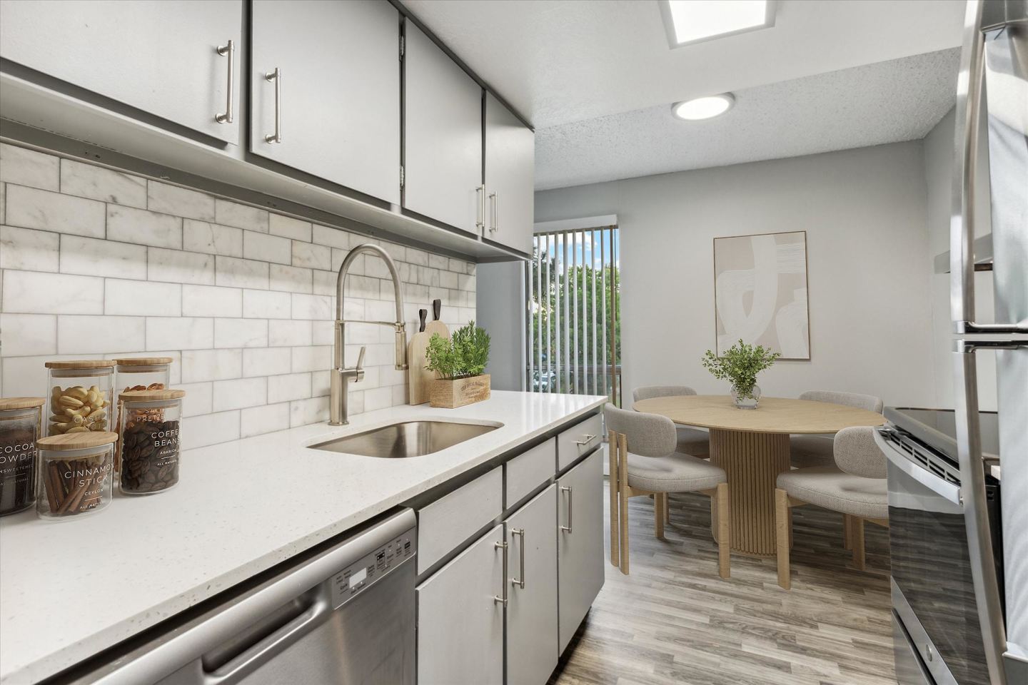 Westlake Apartments Image 31