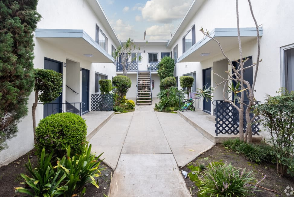 3648 Westwood Blvd. Image 3
