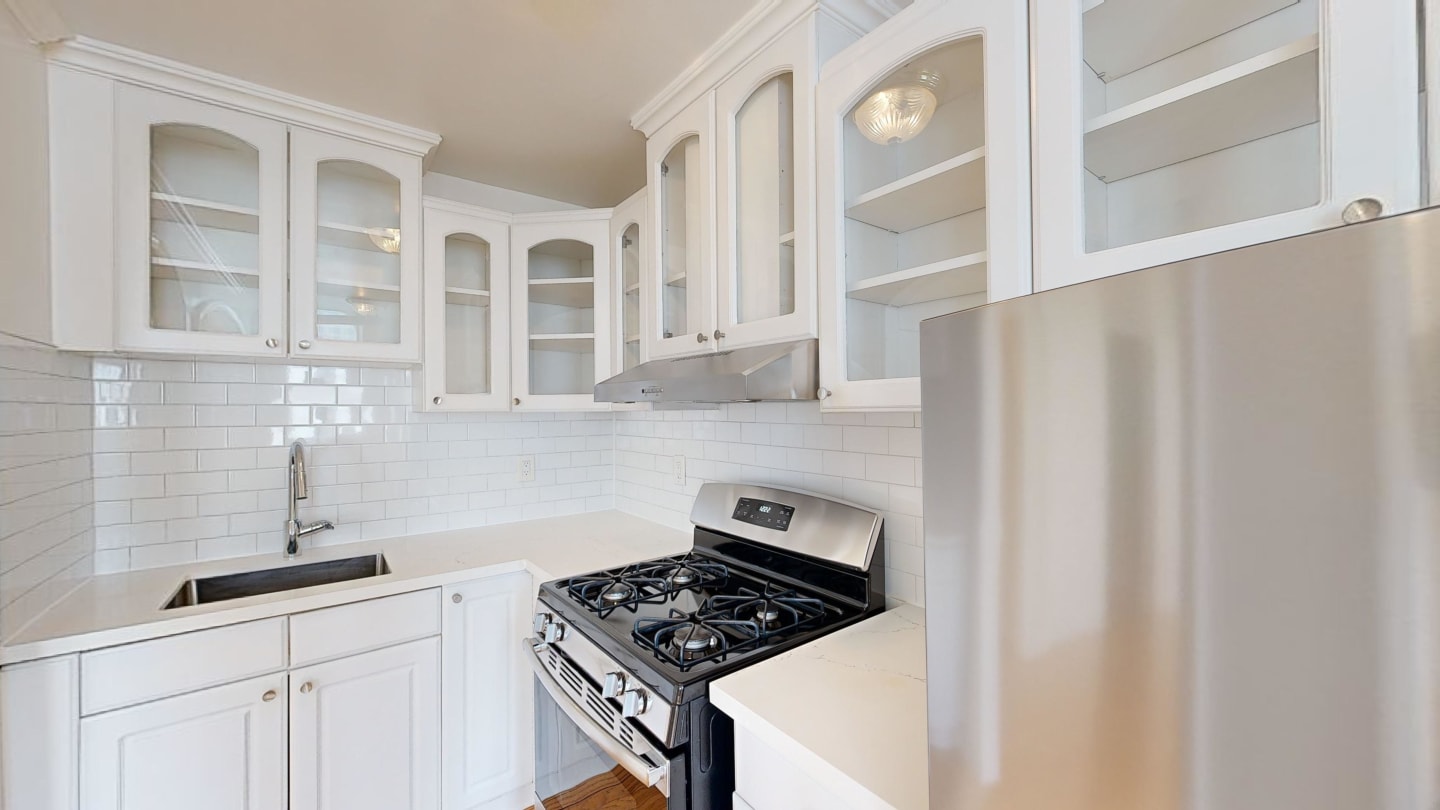 621 Stockton Image 49