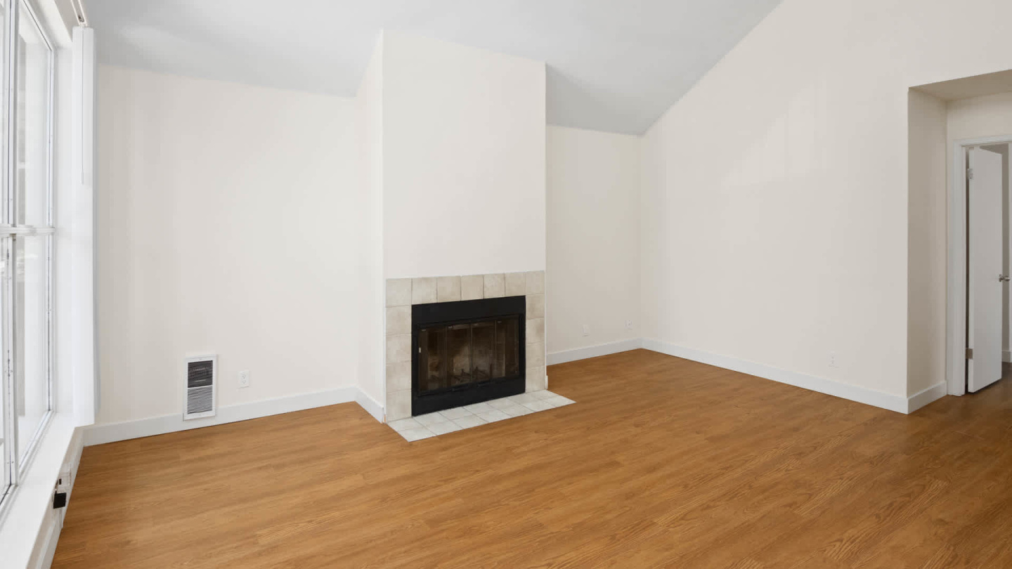 Riva Terra Apartments at Redwood Shores Image 44