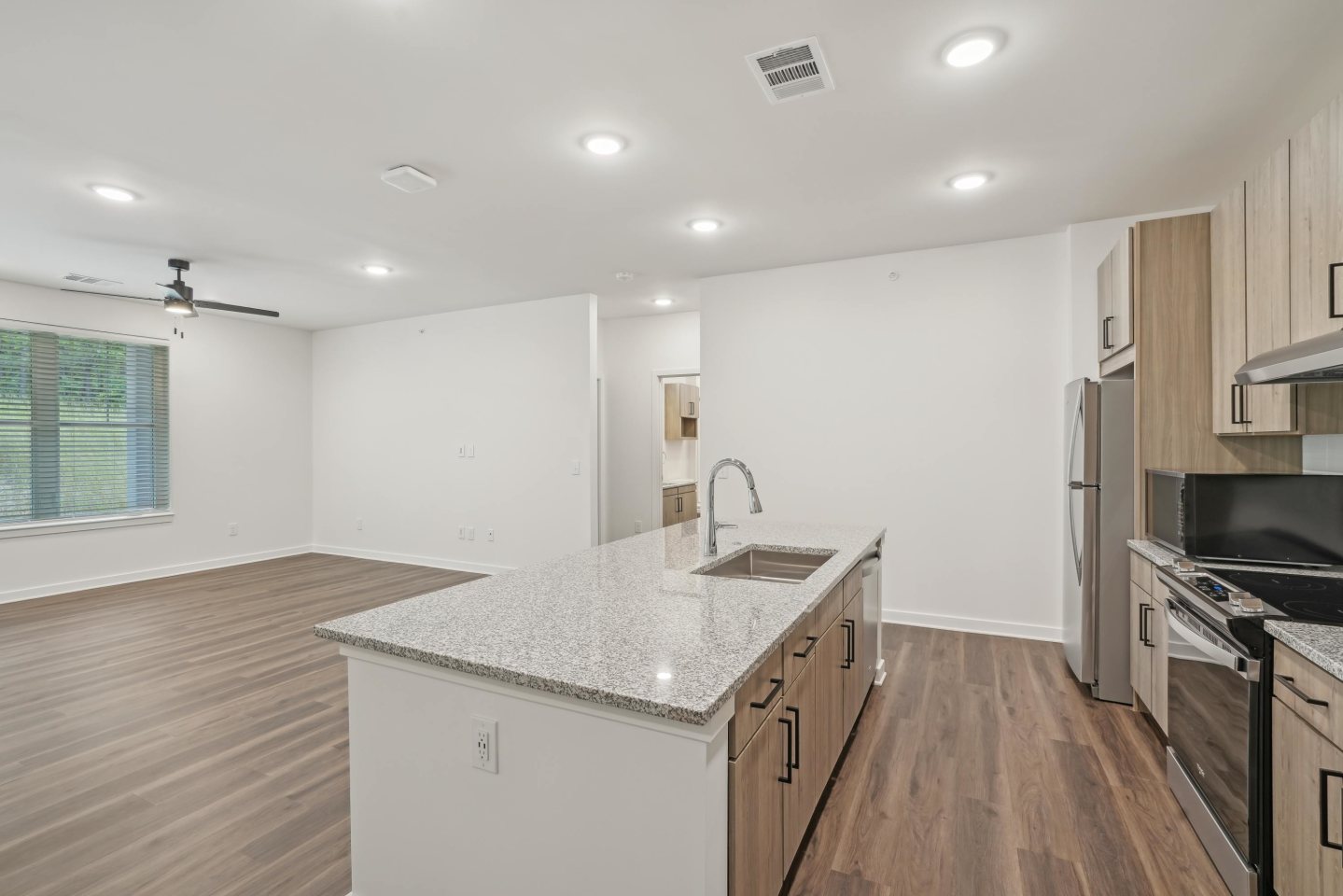 The Pullman Luxury Apartment Homes Image 28