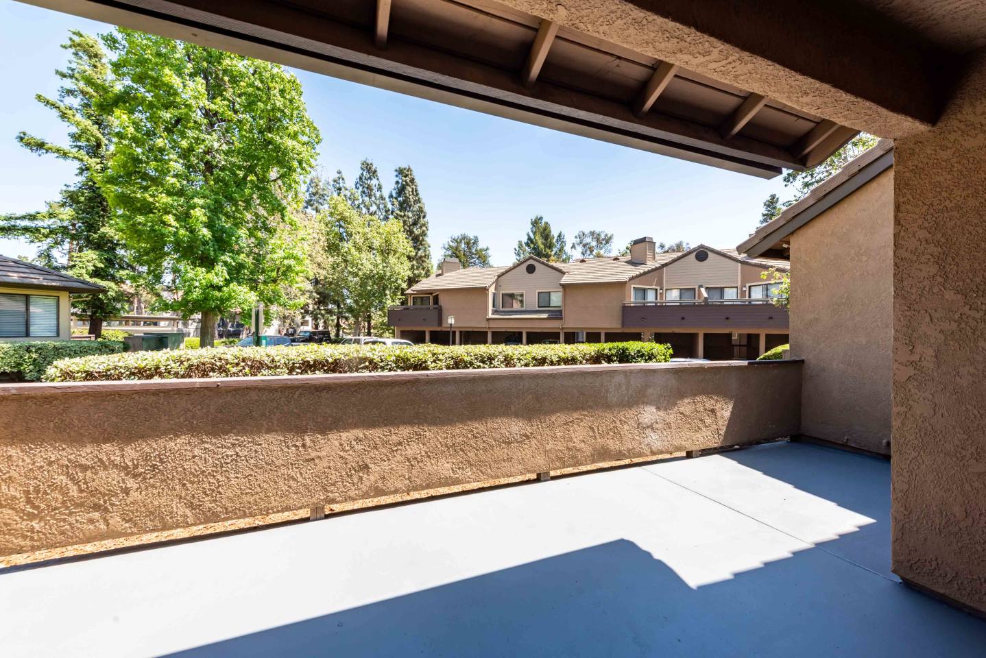 Creekside Alta Loma Image 4