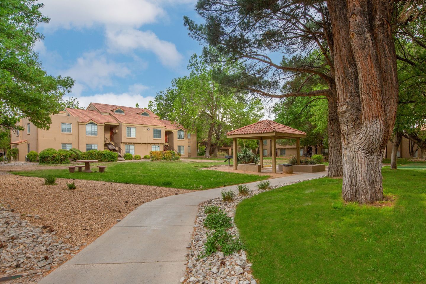 Cinnamon Tree Apartments Image 35