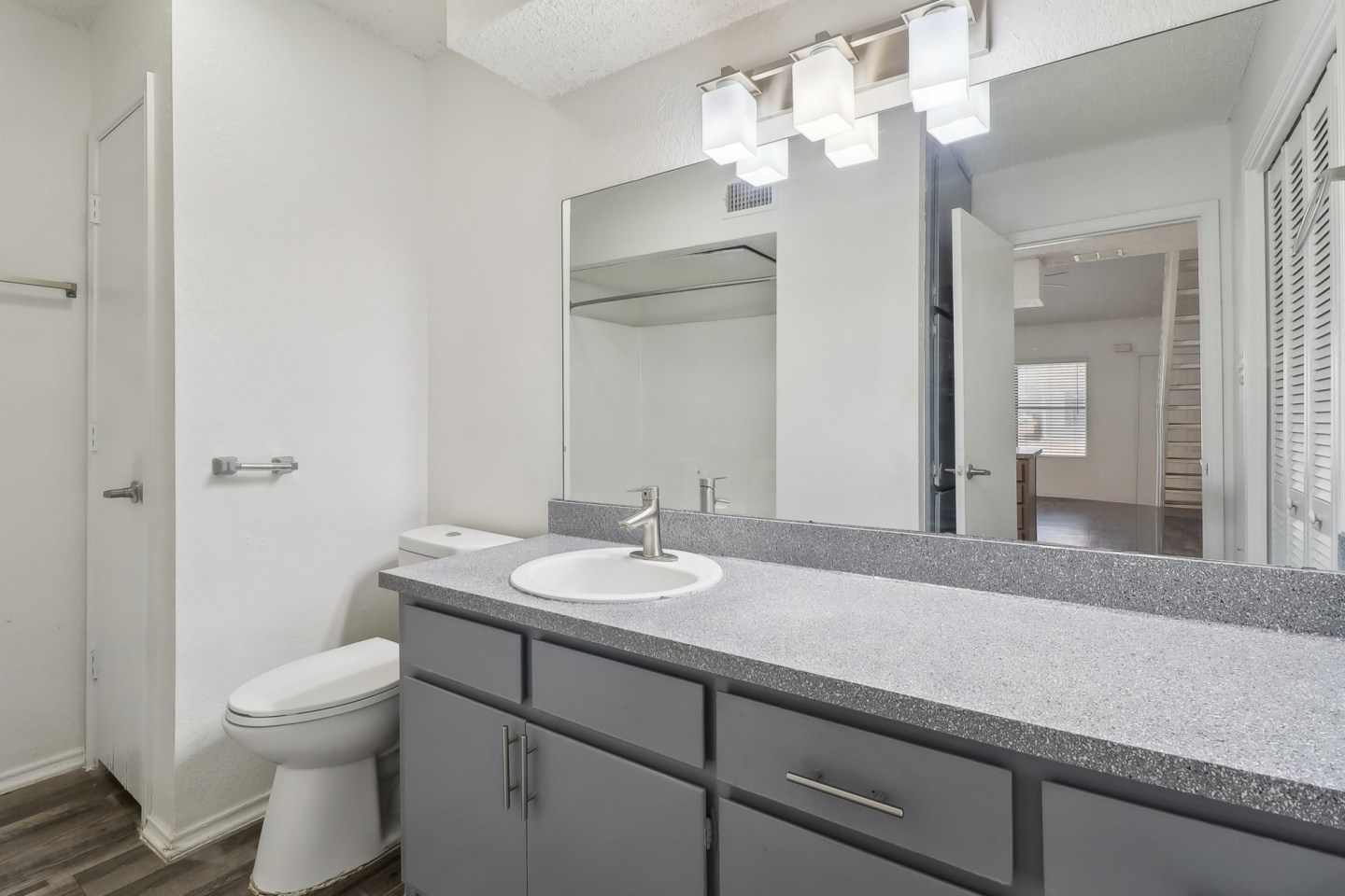 Hampton Townhomes Image 15