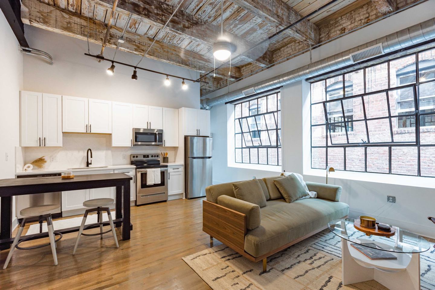 Lofts at Abrams Fixtures Image 9
