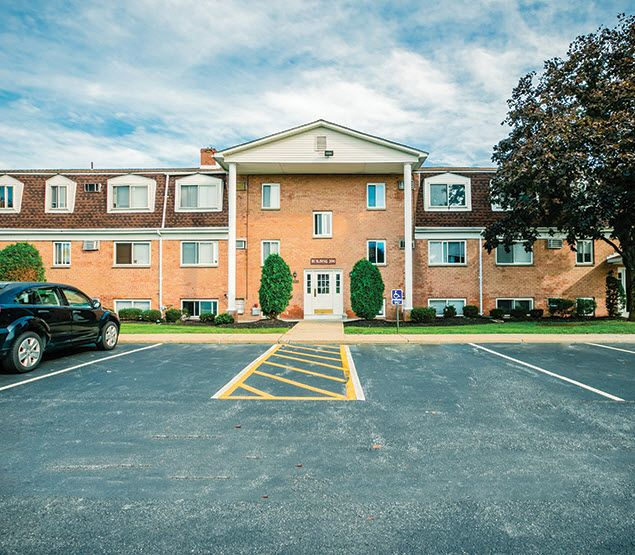 Knollcrest Village Image 9