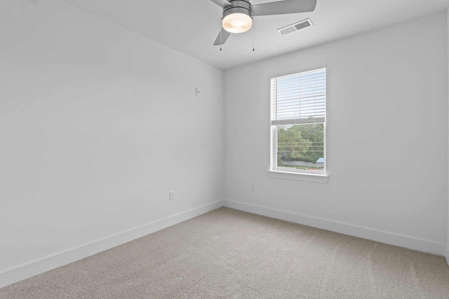 The Nixon Apartments Image 139