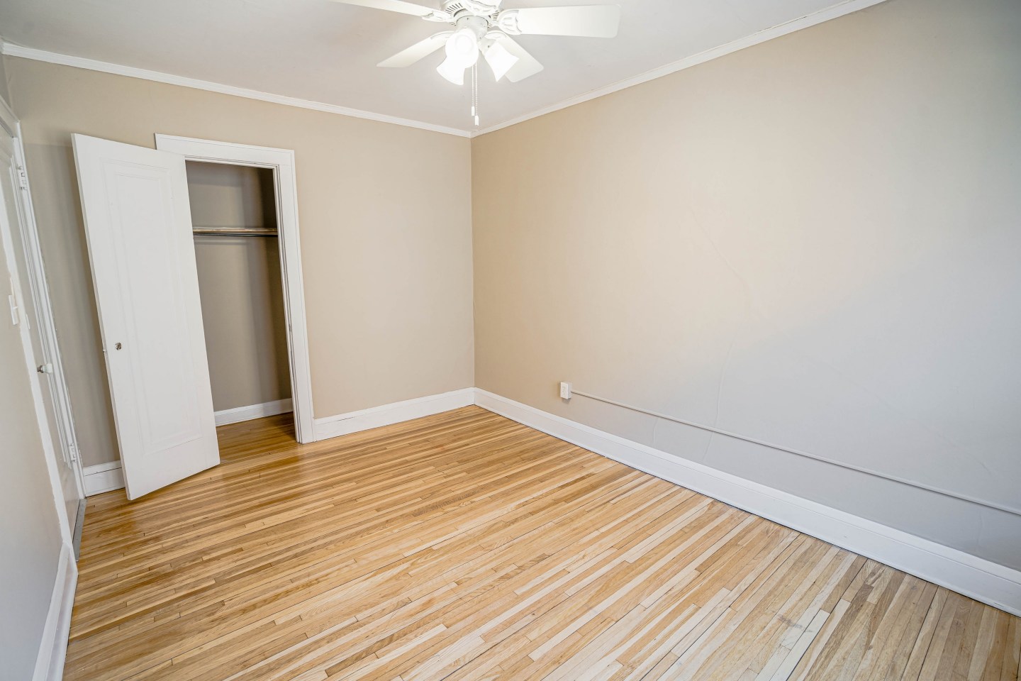 935 Goodrich Ave Image 16