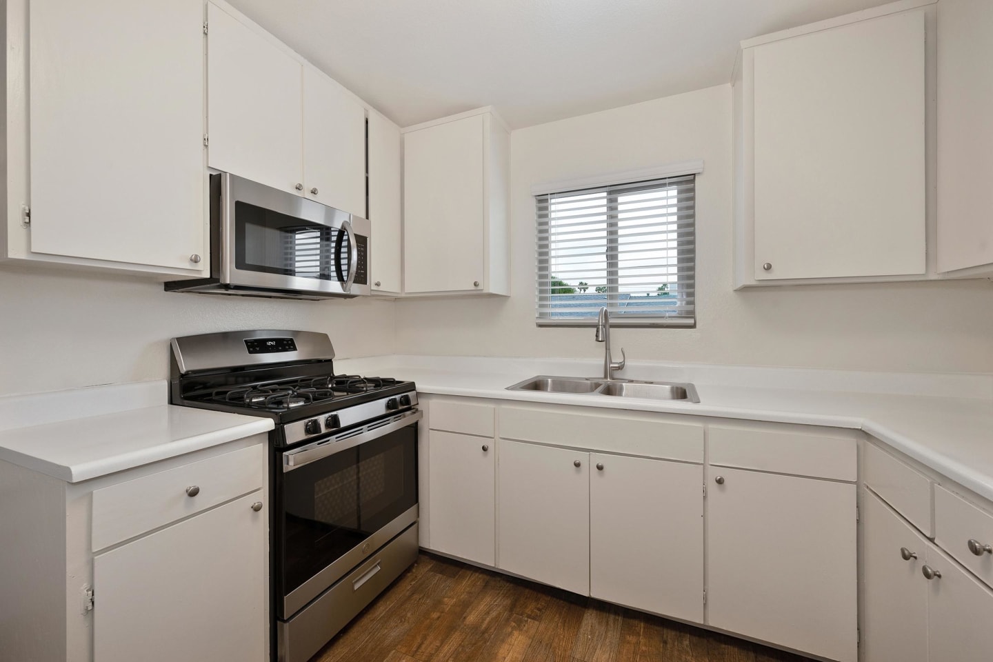 Elan Sea Lofts Image 3