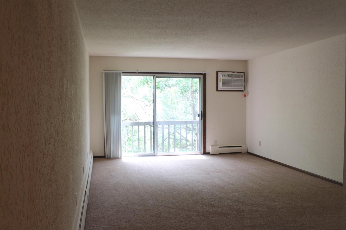 Saint Cloud Terrace Image 3