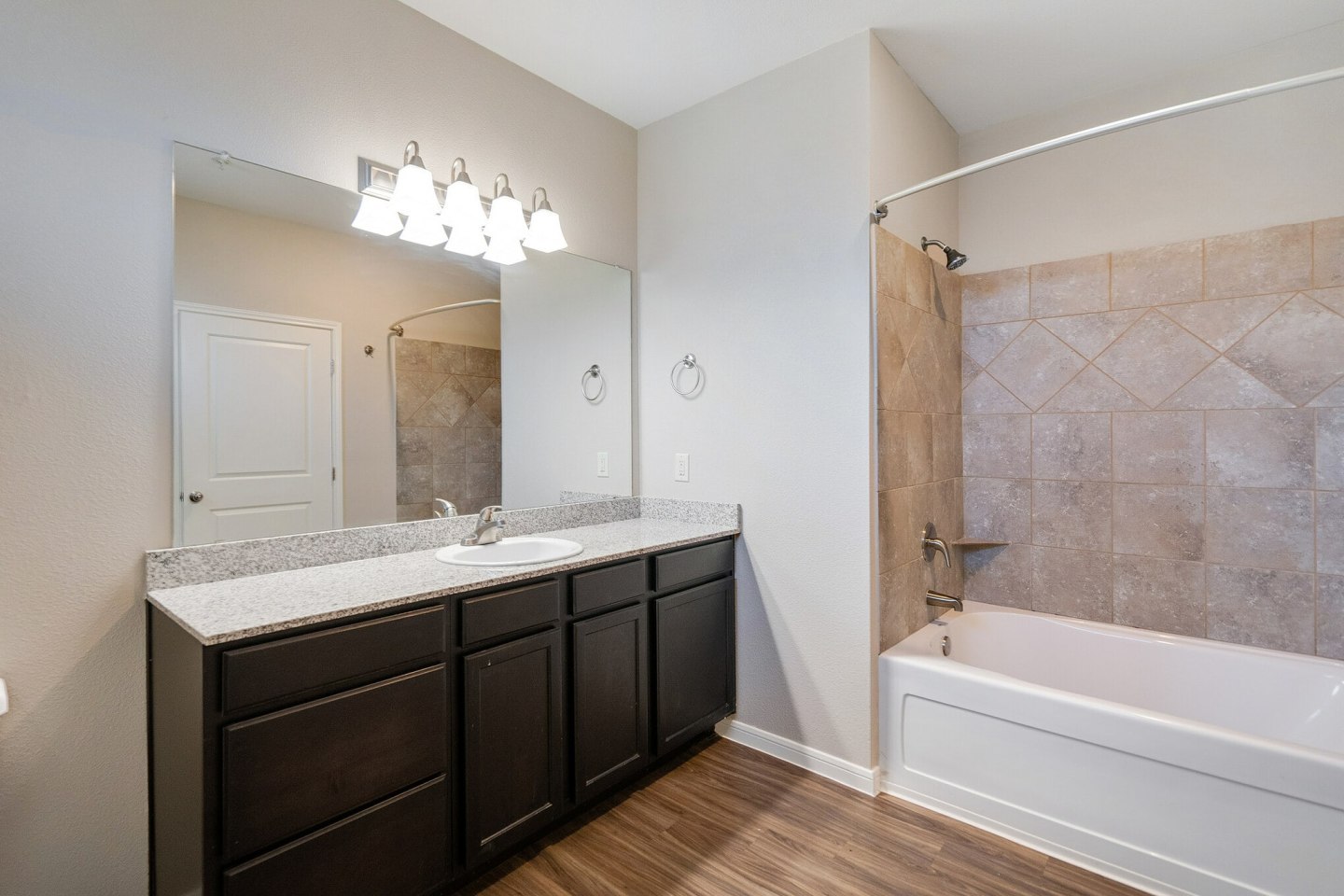 Rolling Hills Townhomes Image 24