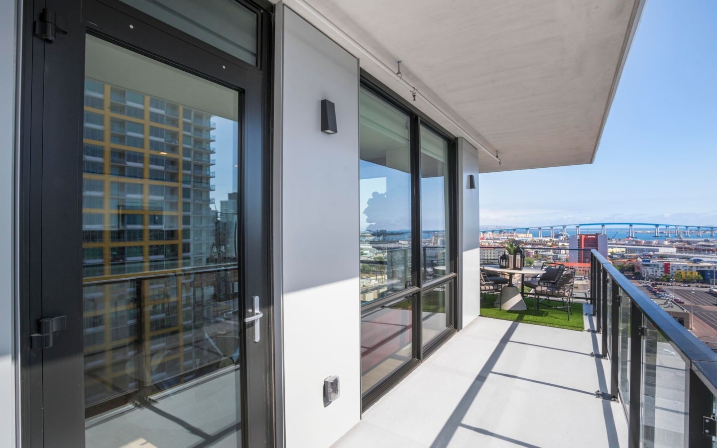 Shift Apartments Image 33