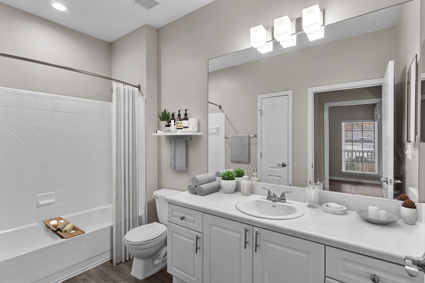 Creekside Corners Image 15