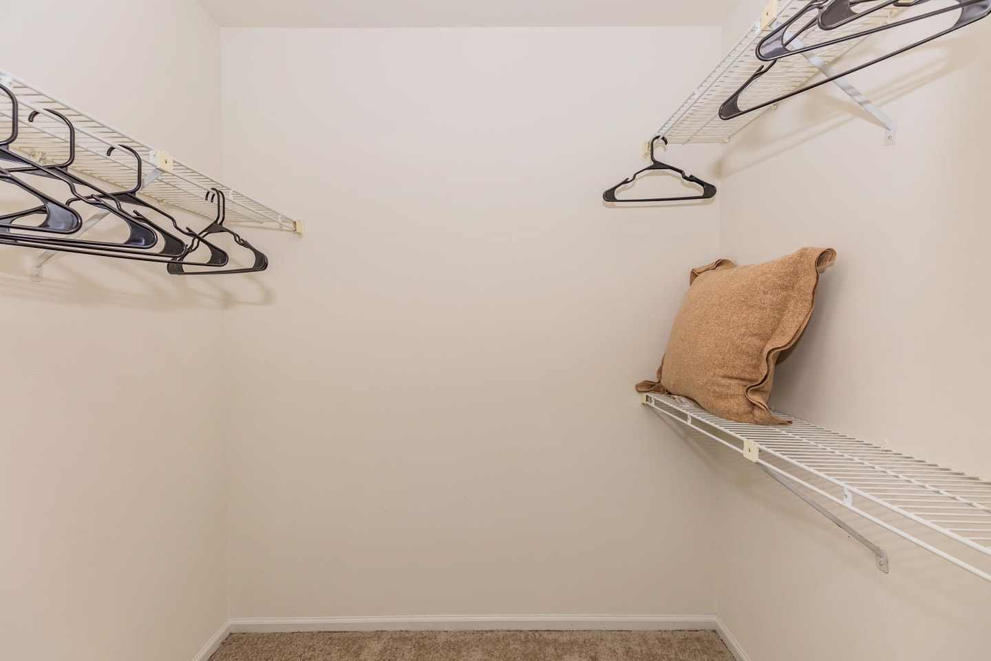 Plum Tree Apartments Image 33