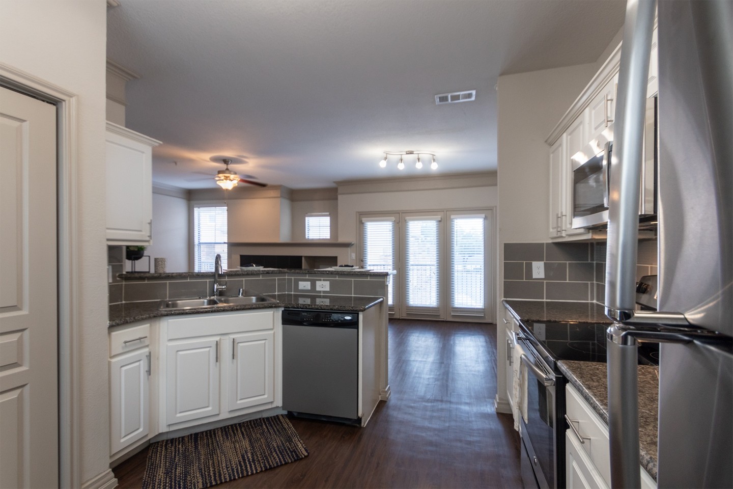 The Brownstones Townhome Apartments Image 8