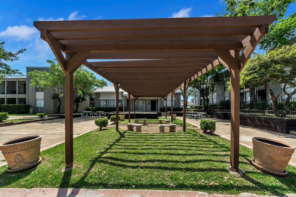 Mission Pointe Club Image 17