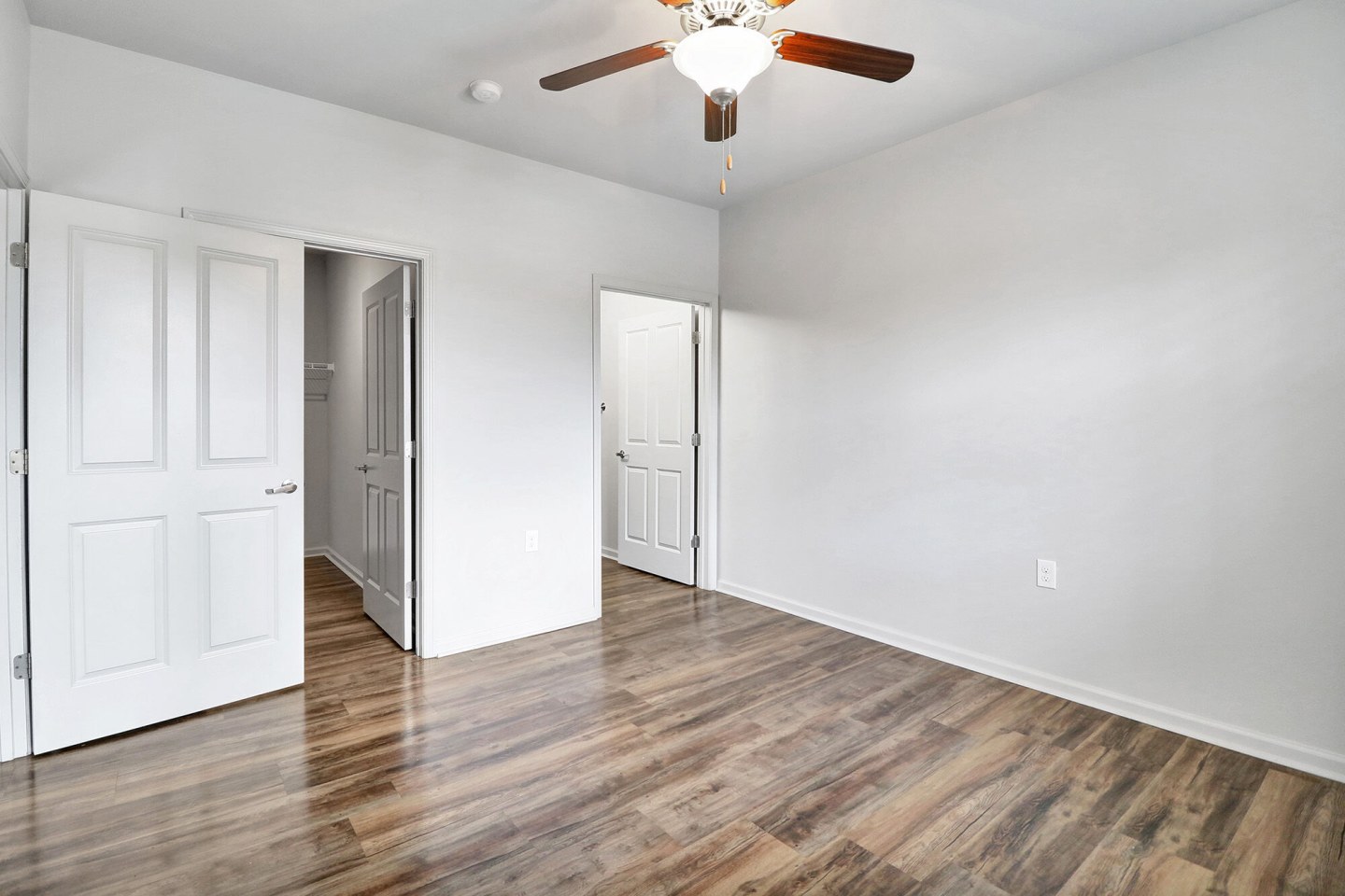 Landmark Apartments I & II Image 15