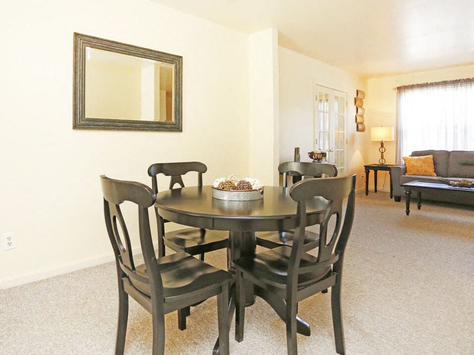 Golfview Village Image 3