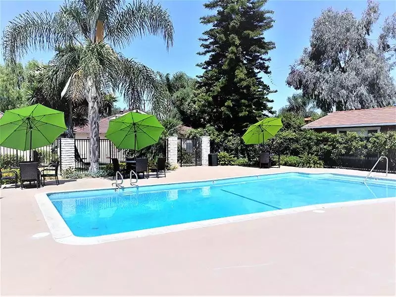 Anaheim Cottages Image 8