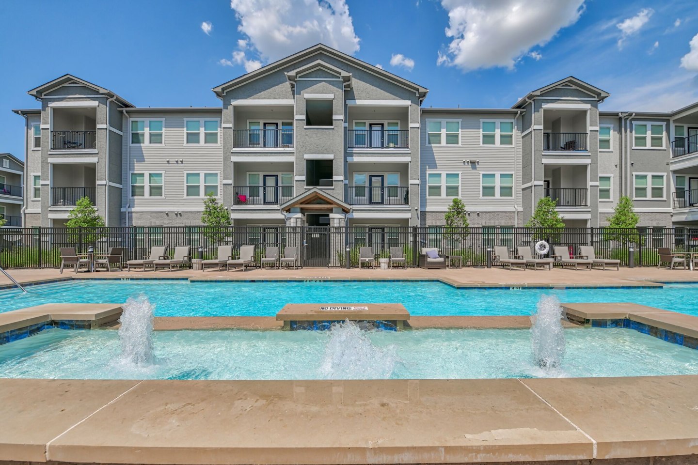 Plum Tree Apartments Image 11
