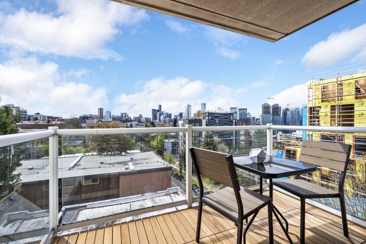 Thea Apartments Image 18