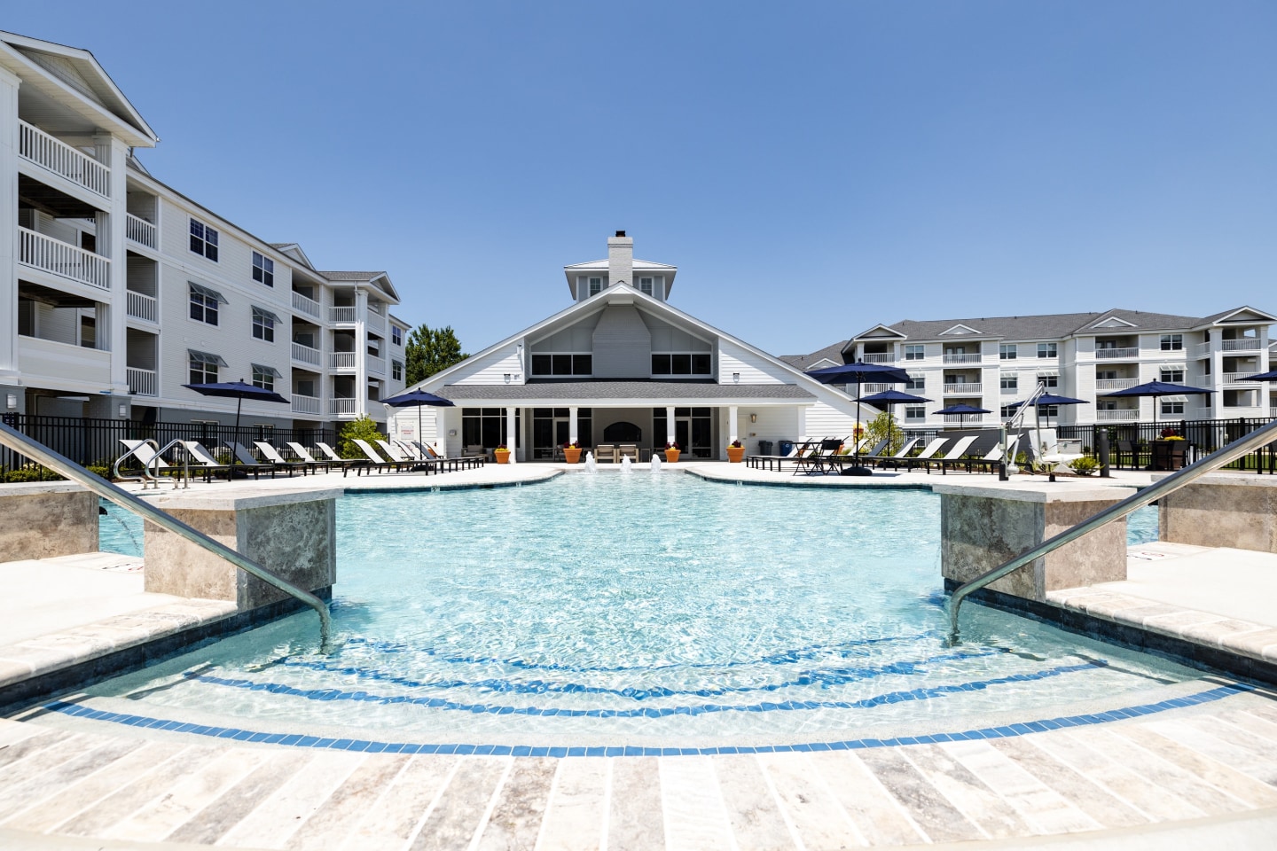 South Beach Apartments Image 15