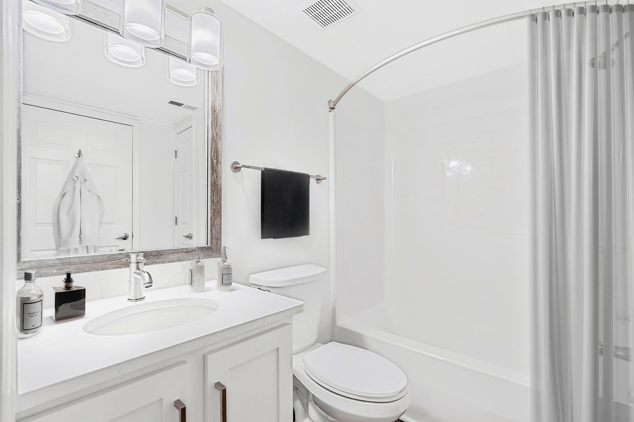 Affordable Housing - Caveness Farms Apartment Homes Image 63