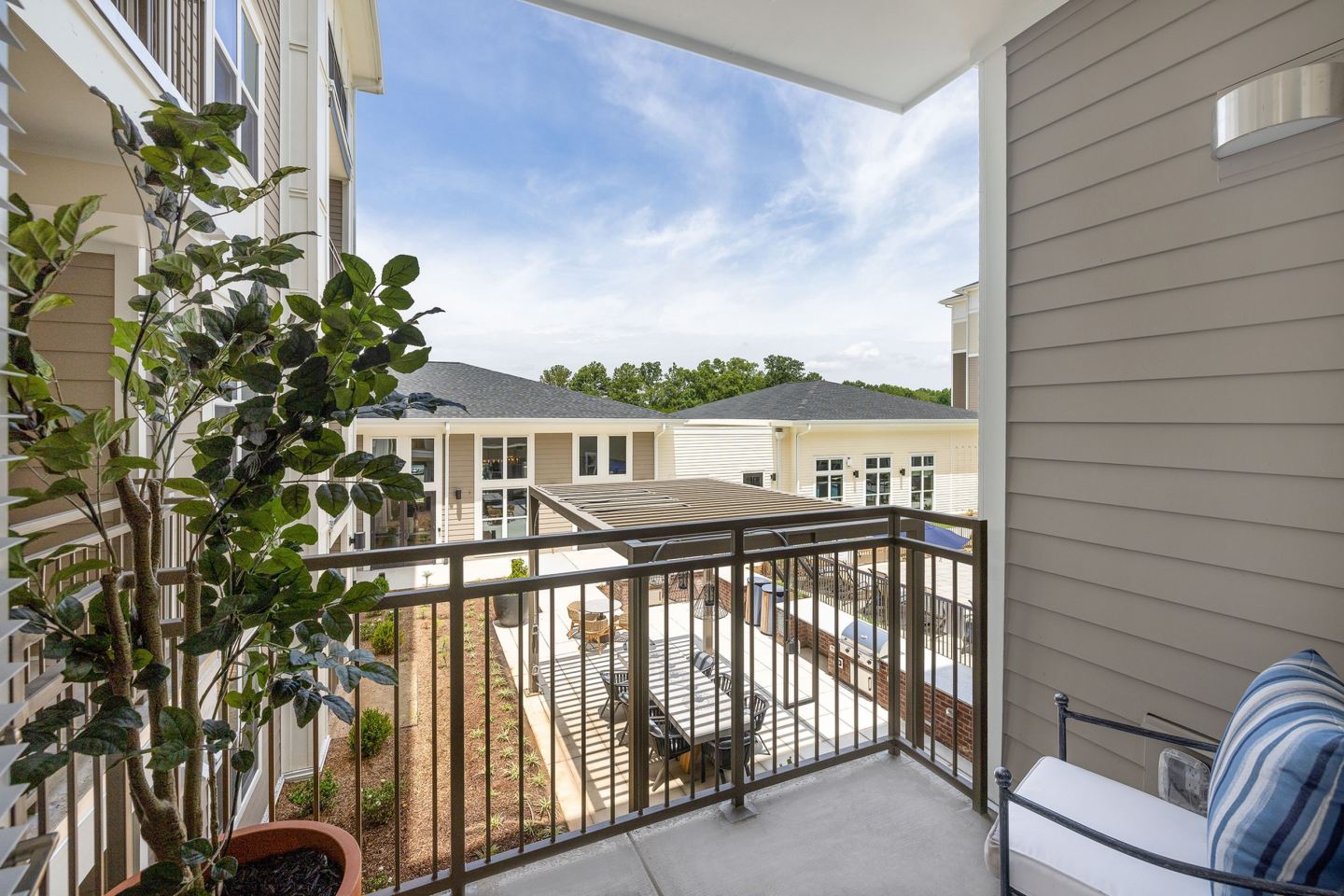 Album Huntersville 55+ Active Adult Apartment Homes Image 18