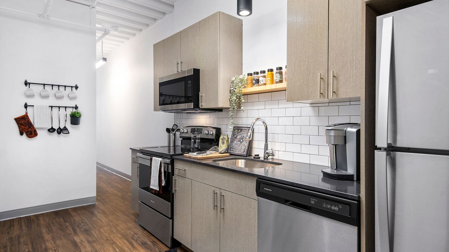 Wrigleyville Lofts Image 1